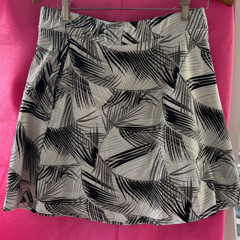 Black and White Patterned Women's Skirt